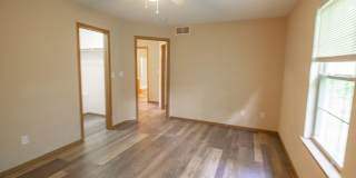 Large 4 bedroom Duplex Gallery 13