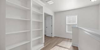Room in 4 Bedroom Home in Wake Forest Gallery 7
