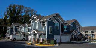 Lake Taylor Pointe Gallery 24