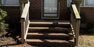 913 Kates Lane Gallery 1