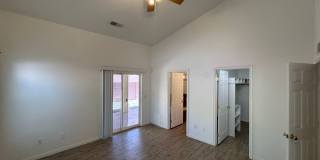 4 Bed, 2 Bath, 2 Car Garage For Rent! Gallery 21