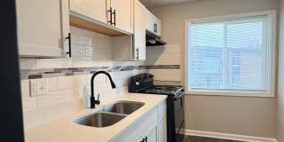 Experience Luxury Living at Bellagio Living I: Modern Apartments in Lawrence, Indiana Gallery 1