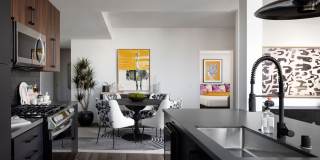 Broadstone Inkwell Gallery 25