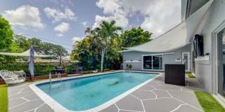 Spacious 3-Bedroom West Park Home with Private Pool Spacious 3-Bedroom West Park Home with Private Pool Gallery 36