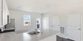 521 RIDGELY Boulevard Gallery 7