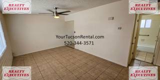 April Move in Special - Country Club & Fort Lowell area - 2 Beds 1 bath with AC Gallery 9