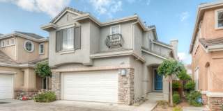 A must see beautiful 3 bedrooms 2.5 bathrooms single family home Gallery 1