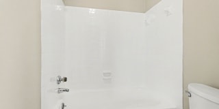 Beautiful Ranch Townhome Available for Rent in Charlotte, NC Gallery 9
