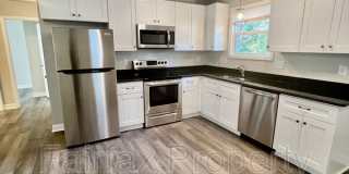 721 Liberty Street Gallery 8