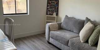 8781 NW 98th Ct Gallery 25