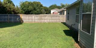 3 Bed / 2 Bath Extremely close to Wedington Exit! Pre-leasing for Aug 10 Move-in! Gallery 23