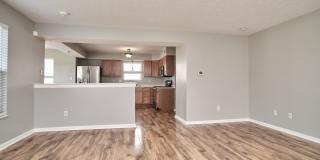 For Rent-4BDRM, 2.5BA Home in Ashwood Gallery 15