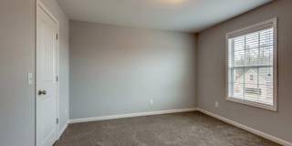 Fairview Station Charmer!  Perfectly comfortable 4/2.5 family home close to Westwood Elementary. Gallery 20