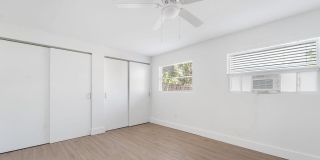 4317 Birdwood Street Gallery 21