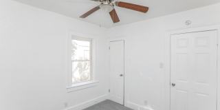 Beautiful Cape Cod Style home for Rent!  BONUS MILITARY / FIRST RESPONDER DISCOUNT! Gallery 21