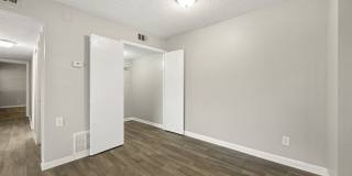 445 Cleveland Gallery 42
