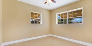 2639 Northeast 4th Court Gallery 15
