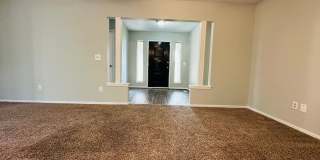3 Bed 2 Bath Home! PLUS HUGE GARAGE CONVERSION ROOM! Gallery 9