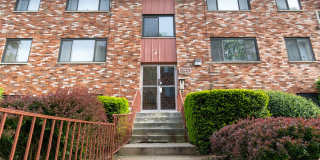 Edgewood Court Gallery 12