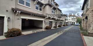 Stunning Townhome.  - 2 Stories - 3 Bed, 2.5 Bath, 2 Car Garage - Nearby Trails! Gallery 6