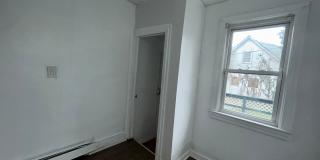 5 beds 2 bath Gallery 8