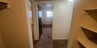 Spacious 2 bed/2 bath in Millcreek-**Move in Special-1/2 off first month** Gallery 27
