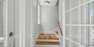 214 East 48th Street Gallery 4