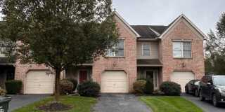 447 STONEHEDGE Lane Gallery 1