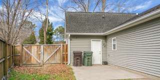 **$500 Off First Months Rent** Charming 3 Bedroom 2 bathroom ready for you to call home! Gallery 37