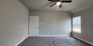 Great Location off County Line Rd /  3/2.5/2 Duplex / Fridge / Fenced in Yard with Covered Patio / NBISD Gallery 19