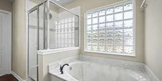 Beautiful Home in Exclusive Mill Creek Landing – Lawn Care & Pest Control Included! Gallery 16
