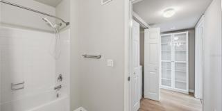 1025 VILLAGIO Circle Gallery 38