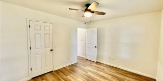 802 E Kara Gallery 13