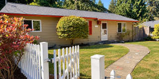 Charming Mid-Century Rambler: Original Hardwoods & Fenced Yard – Close to Light Rail! Charming Mid-Century Rambler: Original Hardwoods & Fenced Yard – Close to Light Rail! Gallery 1