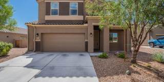 Spacious 5BR Marana Retreat in Saguaro Bloom | 2,587 SQFT  Covered Patio Gallery 1