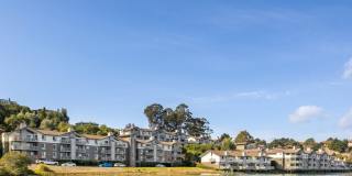 Harbor Point Waterfront Apartments Gallery 41