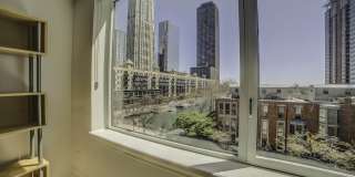 440 N Mcclurg Court Gallery 16