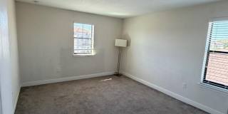 187 BROOKES Place Gallery 10
