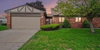 4967 N Grand Oaks Drive Gallery 1