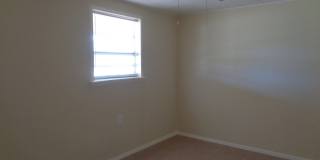 Nice updated unit on the north end of the Island Gallery 1