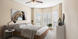 Lake Village West Apartments Gallery 10
