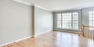 25242 DUNVEGAN Square Gallery 5