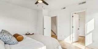 5015 Grayton Alley Gallery 55