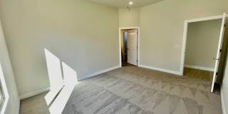 Four-Bedroom Home Near Shooting Star Park in Washington Fields Gallery 14