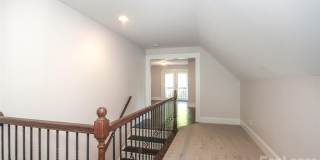700 E 35th Street Gallery 33