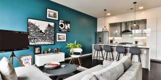 Luxury condo in the CWE Gallery 7