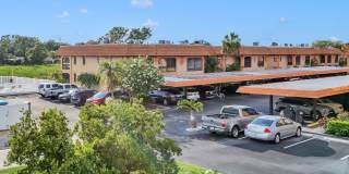 Stunning 2 Bedroom Condo Gallery 1