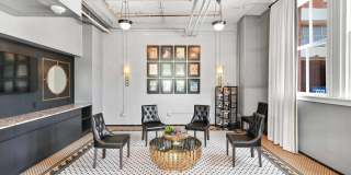 South Side on Lamar Gallery 15