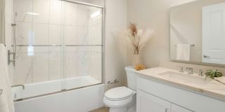 440 Heights Road unit: 210 Gallery 10