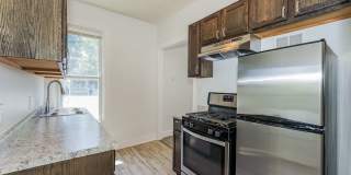 1115 1/2 4th Street NE Gallery 3